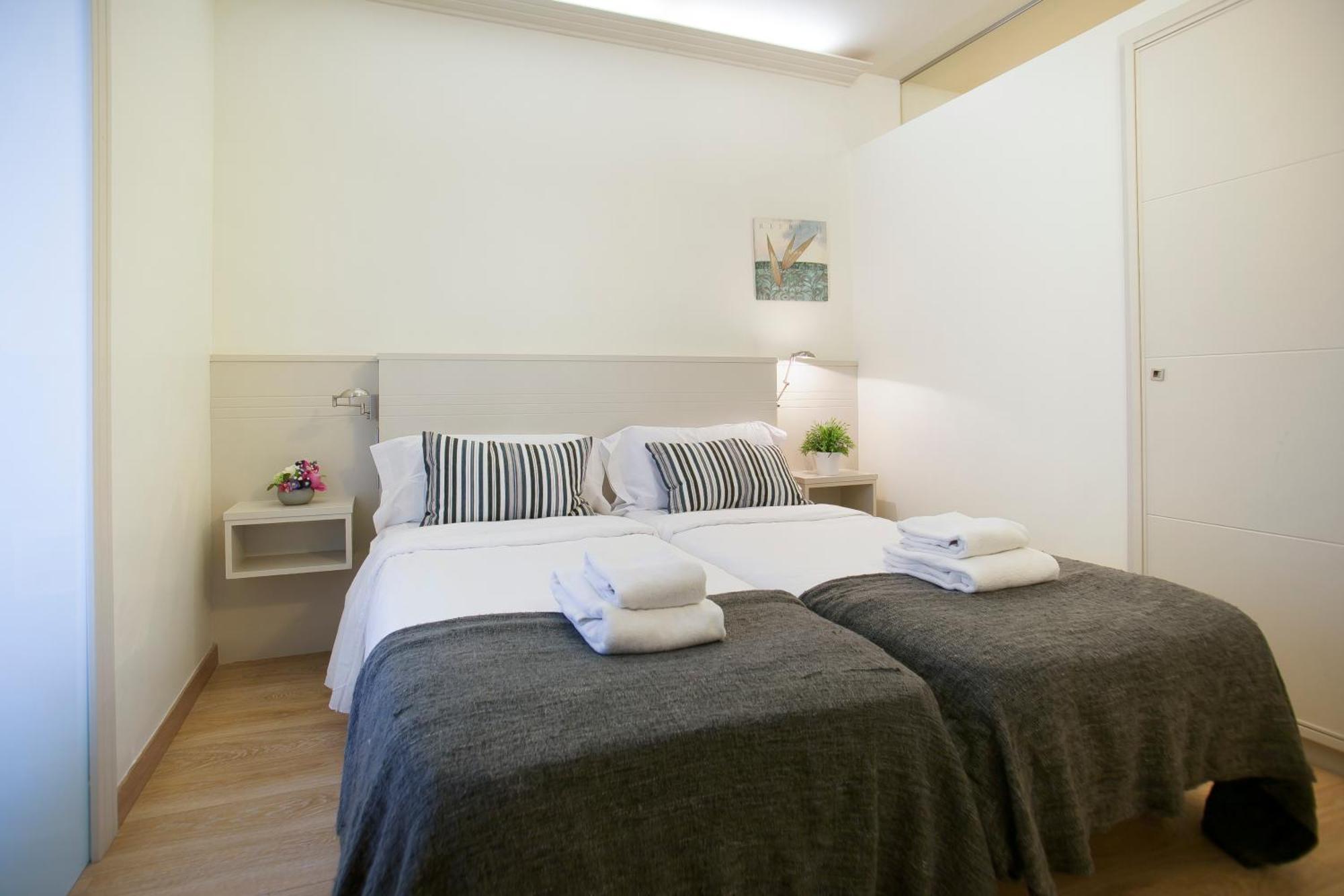 Tendency Apartments 7 Barcelona Exterior foto